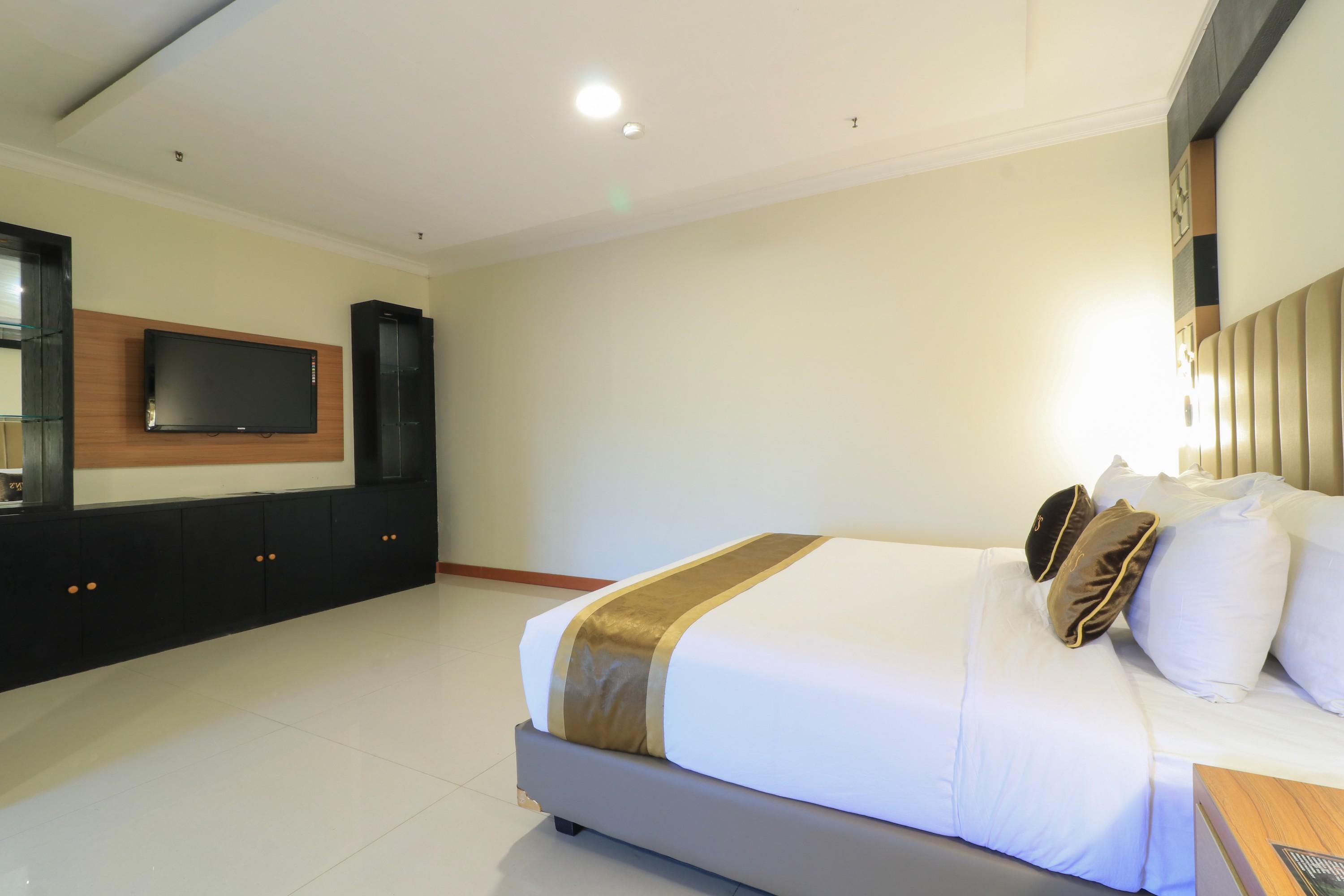 Coins Hotel Джакарта Экстерьер фото
