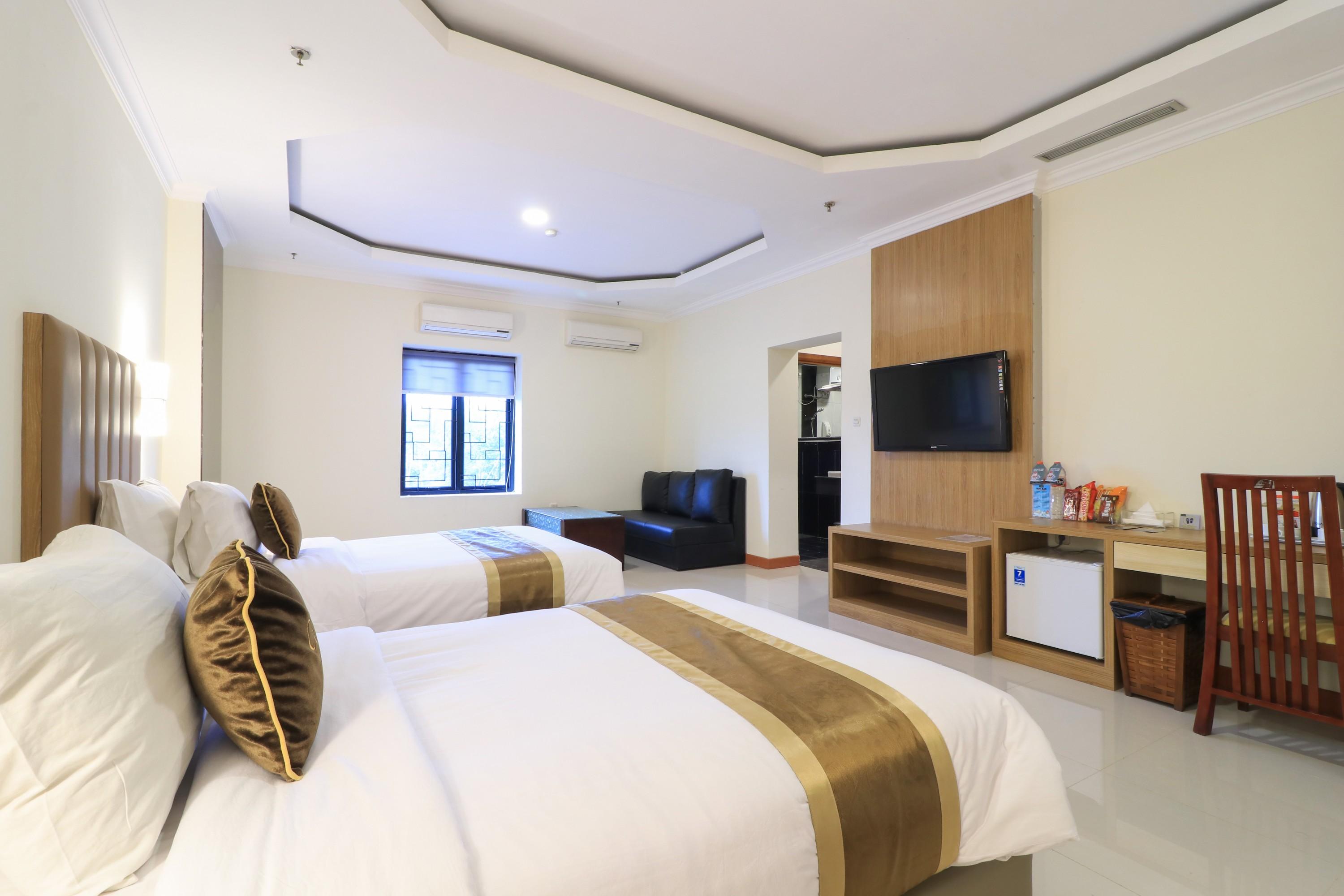 Coins Hotel Джакарта Экстерьер фото